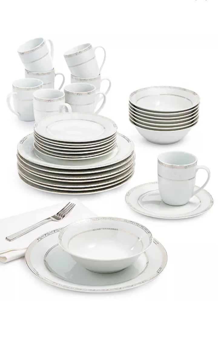 Fitz and Floyd Gold Serif 32-Piece Dinnerware Set, Service For 8